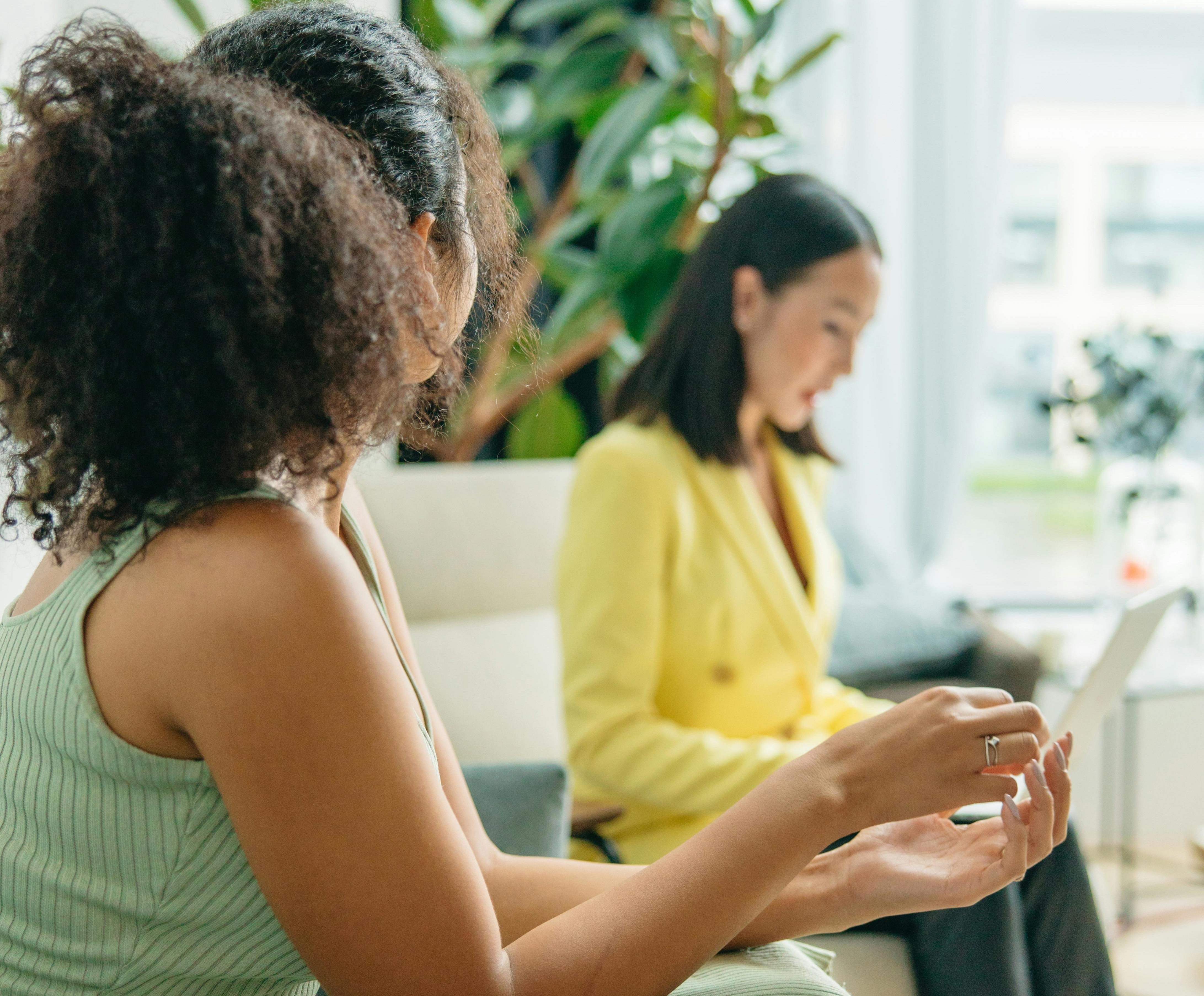 pexels-yaroslav-shuraev-8844903